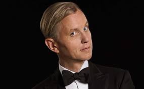 Max raabe & palast orchestra — who's afraid of the big bad wolf 02:24. Max Raabe News Eine Nacht In Berlin Mit Max Raabe Palast Orchester Weltgewandter Wortwitz Auf Cd Und Dvd