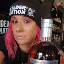 Michelle Sweatt (@hey_itsmichelle)