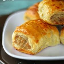 Australian Sausage Rolls With Puff Pastry Pork Sausage Italian Bread Crumbs Milk Minced Sausage Rolls Recipe Australian Sausage Rolls Recipe Sausage Rolls