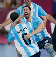 Aquí les decimos el horario y los canales de transmisión del partido entre croacia y dinamarca del mundial 2018, correspondiente a los octavos de final. Handball A Entrenar Y Esperar El Debut Mundial Canal 12 Web
