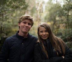 Bindi irwin turning a pair. 400 Tierfilmer Steve Irwin Family Ideen In 2021 Steve Irwin Australien Derek Hough