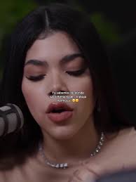 Humorous Performance in a Plant-filled Setting