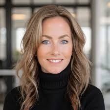 Amy Smiley's Instagram, Twitter & Facebook