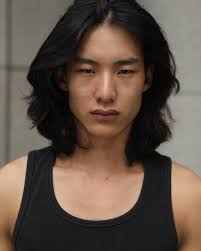 Models.com brings you a new group of new faces for this week's #MDCSelects.  ✨ Find out how they were discovered, their irrational fears, and much more.  Click the link 🔗 in bio