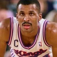 Eddie Johnson] All @Suns fans say your Prayers 🙏🏿 for Al MCCoy ! He is  battling as he always has. #mymentor : r/suns