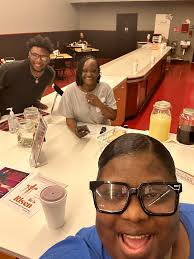 Great food experience at LET'S EAT EATERY