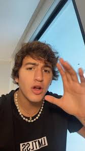 Daniel Reinoso Arreglan Falda