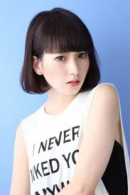 黒髪でも茶髪でもボブの前髪ありにおすすめの髪型 ヘアスタイル はこれ getbeauty 髪型 ボブ ショート パーマ 髪型