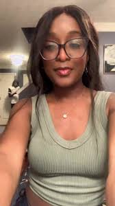 Yasmine Phillips (@everythingyazzie)