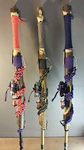 Oct 15, 2014 · tongkat pramuka menjadi sebuah kelengkapan bagi anggota gerakan pramuka, terutama pramuka penggalang. Tongkat Pramuka