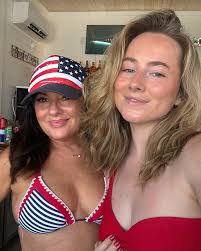 Caroline Converse's Instagram, Twitter & Facebook