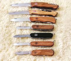 Victorinox has never disappointed in terms of reliability and durability of its products. First Look Victorinox Huntsman Wood Messerforum Net