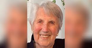 Joanne Dilorenzo's Instagram, Twitter & Facebook