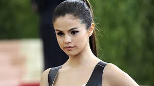 Born july 22, 1992) is an american singer, actress, and producer. Selena Gomez S Social Media Posts Are Worth 550 000 Stylecaster