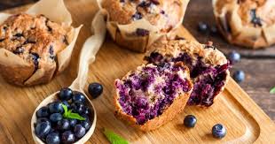 Un Muffin Aux Bleuets Sante Sans Beurre Et Sans Huile Ils Vont Sustenteront Ju Homemade Blueberry Muffin Recipe Muffin Recipes Blueberry Blue Berry Muffins
