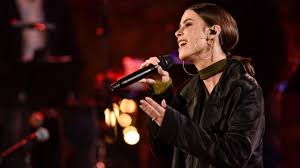 Jetzt bangt schauspielerin cornelia corba (44) um ihre älteste schwester Sing Meinen Song Mit Lena Meyer Landrut Ich War Nicht Sympathisch Stern De