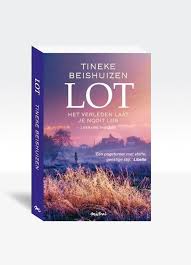 Lot Onbekende Bindwijze Wanneer Lot Haar Moeder Verliest Gaat Ze Doen Wat Ze Al Jaren Wilde Op Zoek Naar Haar Vade Boeken Boeken Om Te Lezen Boekenlijsten