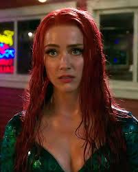 Amber heard says she'll return for aquaman 2: Amber Heard At Aquaman Posters And Promos Photos Celebskart