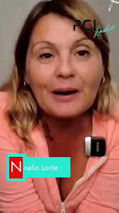 Elisa Ruano (Profesora de Yoga y Coach) y Noelia Lorite (Profesora de Yoga)