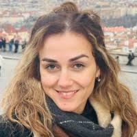 100+ perfiles de «Donika»