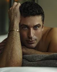 Sadie Burris's Instagram, Twitter & Facebook