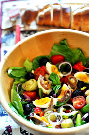 Delices Et Caprices Une Vraie Salade Nicoise Salade Nicoise Salade Gastronomie Francaise