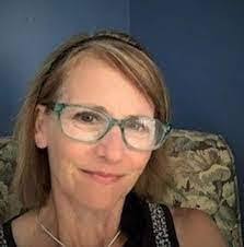 Julia Lammers's Instagram, Twitter & Facebook