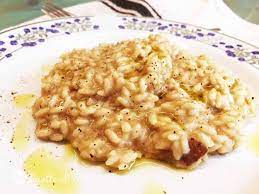 Preparate, nel frattempo, i funghi porcini: Risotto Ai Funghi Cremoso E Saporito Ricette Al Volo