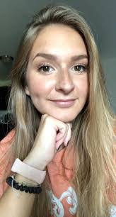 Carolyn Caplinger's Instagram, Twitter & Facebook