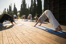 Genieße die algarve mit ihren stränden für surf & yoga ferien oder entdecke die kultur im norden des landes! Sonne Und Entspannung Yoga Urlaub An Der Algarve