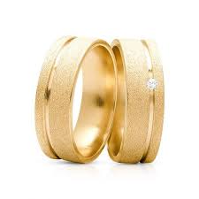 Produtos Semi Joias Santoro Alianca Diamantada Alianca Aliancas De Ouro