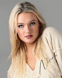 Nicole Matheny's Instagram, Twitter & Facebook