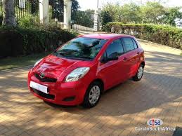 En esta versión yaris 2010 la tapicería es diferente, con punteado blanco sobre fondo negro. Toyota Yaris 1 3 T3 5 Door Manual 2010 For Sale Carsinsouthafrica Com Mobile 21075