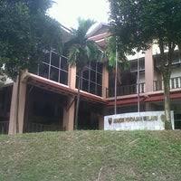 University of malaya, kuala lumpur, malaysia. Akademi Pengajian Melayu Universiti Malaya Kuala Lumpur