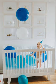 First Bday Party Baby Boy 1st Birthday Party Decorations At Home First Birthday In Home Shoot Crib Plus Balloons Festa De Aniversario Infantil Primeiro Aniversario Do Bebe Aniversario Do Bebe