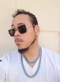 Kai Cenat Clone is Seen Signing Autographs For The Youth😳🤯