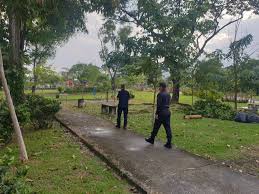 Sungai buloh terletak di utara kuala lumpur iaitu dalam jarak 22km serta shah alam sejauh 29km melalui tol sungai buloh di lebuhraya utara. Mbsa On Twitter Weloveshahalam Lindungdiri Lindungsemua Sekitar Aktiviti Rondaan Dan Pemantauan Pematuhan Sop Oleh Anggota Penguatkuasa Pejabat Cawangan Sungai Buloh Di Taman Rekreasi Bandar Baru Sungai Buloh Seksyen U20 Https T Co 4boknlxfhd