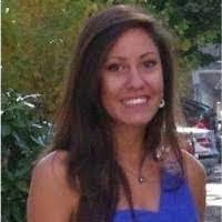 Elisa Burns's Instagram, Twitter & Facebook