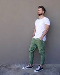 Men S White Crew Neck T Shirt Olive Cargo Pants Black And White Low Top Sneakers Summer Outfits Men Mens Outfits White Shirt Men
