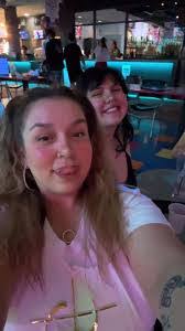 Kristie Bowling's Instagram, Twitter & Facebook