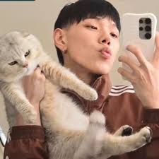 Lilin (Lilin_lilinn@)