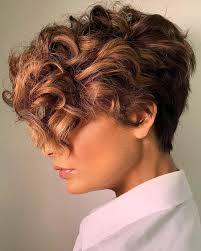 Especially the side parted short hairstyles are totally adorable for this hair and face shape. 6 Cute Pixie Haircuts For Round Faces Hairstyles Weekly