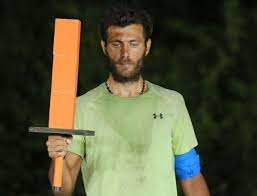 Ο αδερφός του επιβεβαιώνει την απόφασή του μέσω instagram. Survivor 4 O Nikos Mpartzhs Apenergopoihse Ta Sxolia Sto Instagram Survivor Youweekly