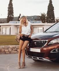 Η οικοδέσποινα του πρωινού μπορεί να μη γυμνάζεται όσο θα ήθελε, ωστόσο προσέχει την διατροφή της και σπάνια κάνει. Faih Skorda H Fwtografia Poy Anhrthse Sto Instagram Kai Sxoliasthke Oso Kamia Allh I Love Style