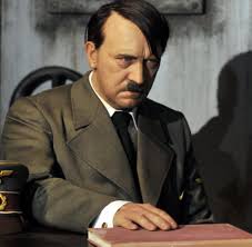Auch sivana hat in der zwischenzeit die wahre identität von shazam herausgefunden und entführt aus diesem grund freddy, darla, eugene, pedro und mary. Ferdinand Von Schirach Glasklare Geschichte Von Besturzender Amoralitat Welt