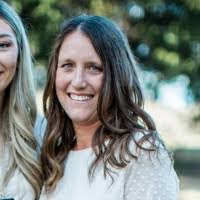 Kristin Yarbrough's Instagram, Twitter & Facebook