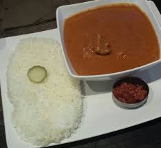 Mafe Boeuf Riz Et Piment Rouge Restaurant Africain Orinafood Food Desserts Pudding