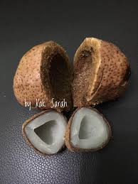 Buah zuriat merupakan salah satu buah yang berasal dari timur tengah dan menjadi salah satu buah yang sangat populer di kalangan jamaah haji karena mudah ditemukan di madinah maupun mekah. Ini Cara Belah Buah Zuriat Buat Air Rebusan Dan Minum Suami Isteri Bacalah Surah Ali Imran Ayat 38 200 Untuk Ikhtiar Hamil Mingguan Wanita