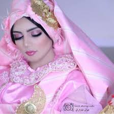 احمد الشريف لبيع الاردية الحريرية والاقمشة الهندية الفاخرة وبدل الافرح