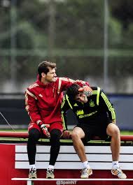 Iker Casillas Amp Javi Martinez Iker Casillas Soccer Players Real Madrid